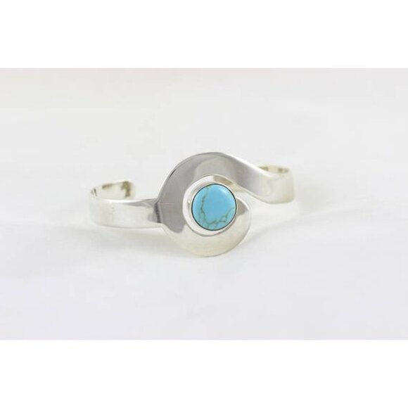 Sterling Silver Turquoise Cuff Bracelet - Picture 4 of 8